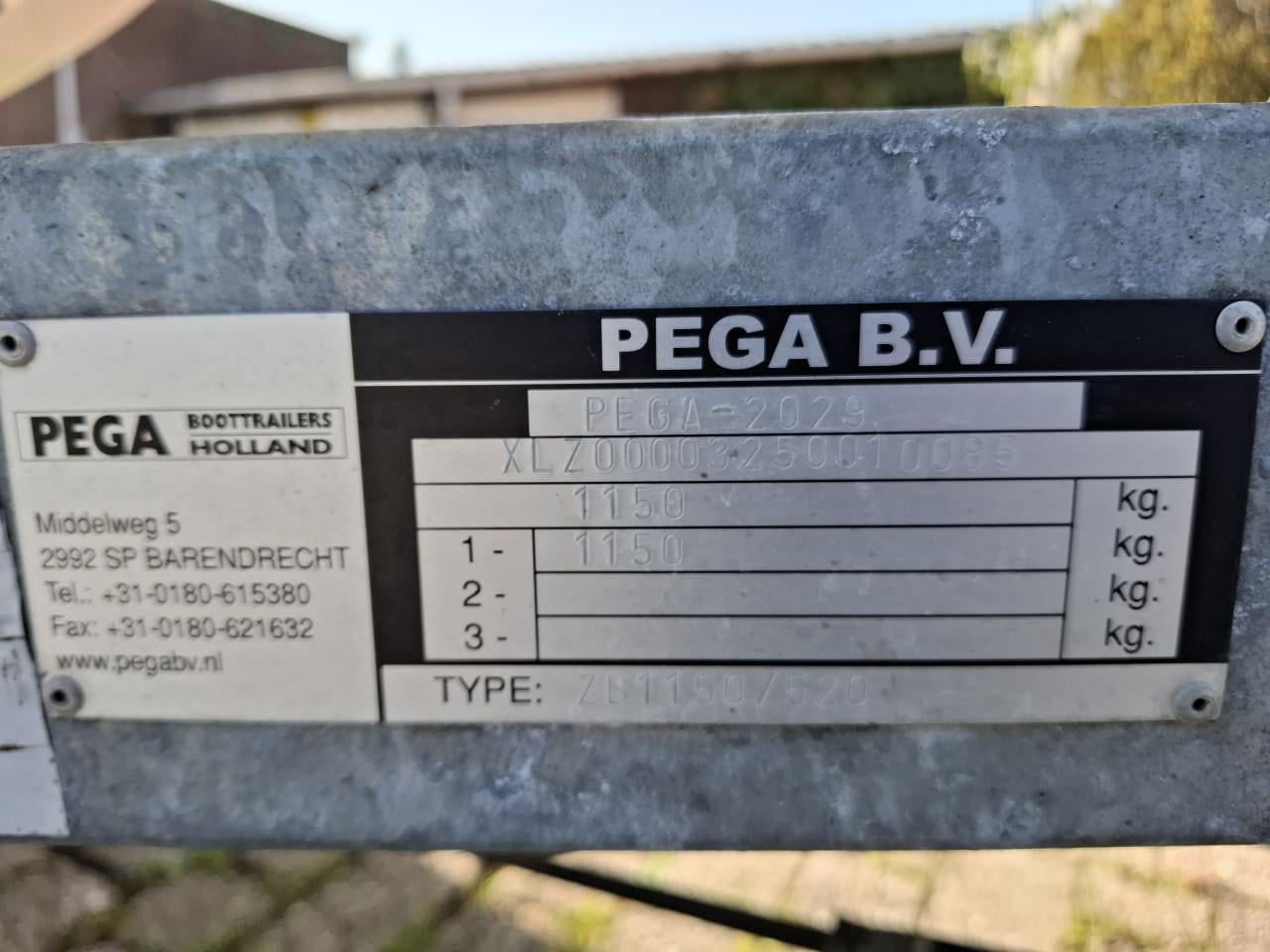 Consoleboot drago 540, 75pk Etec Pega Zb1150 trailer