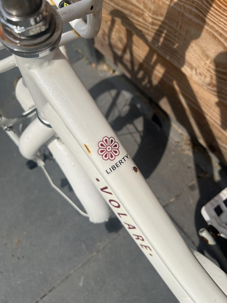 Volare Liberty 14 inch kinderfiets- wit met voordrager – €35