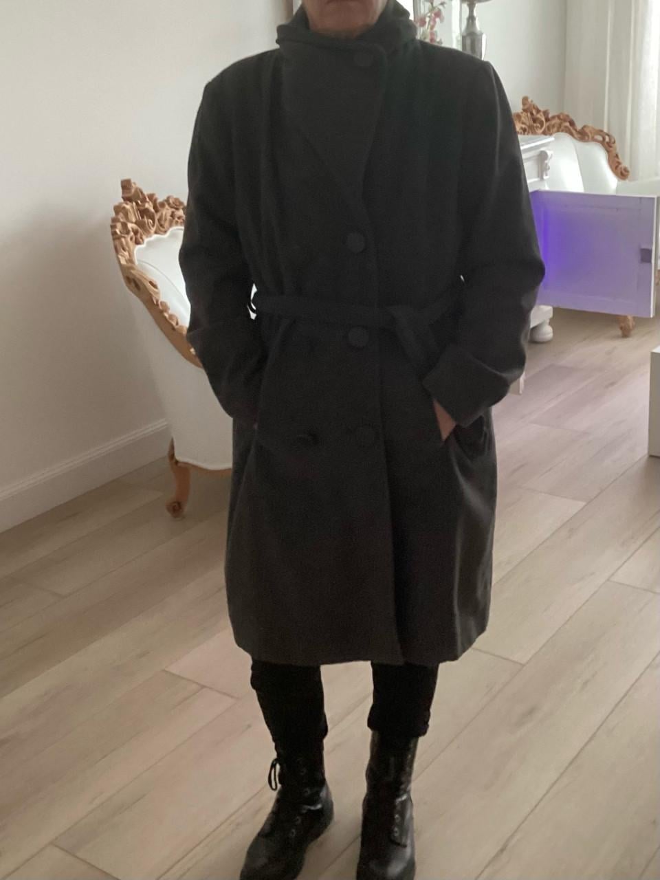 Warme winterjas amper gedragen 42