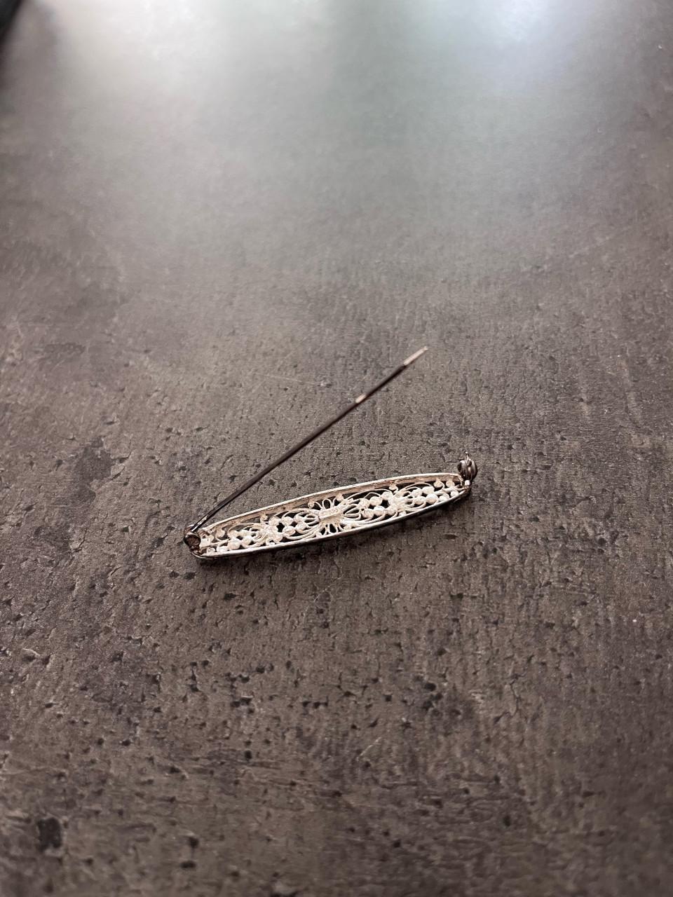 Vintage filigraan broche in 835 zilver, 5 cm, 3 gr, opengewerkt bloemmotief