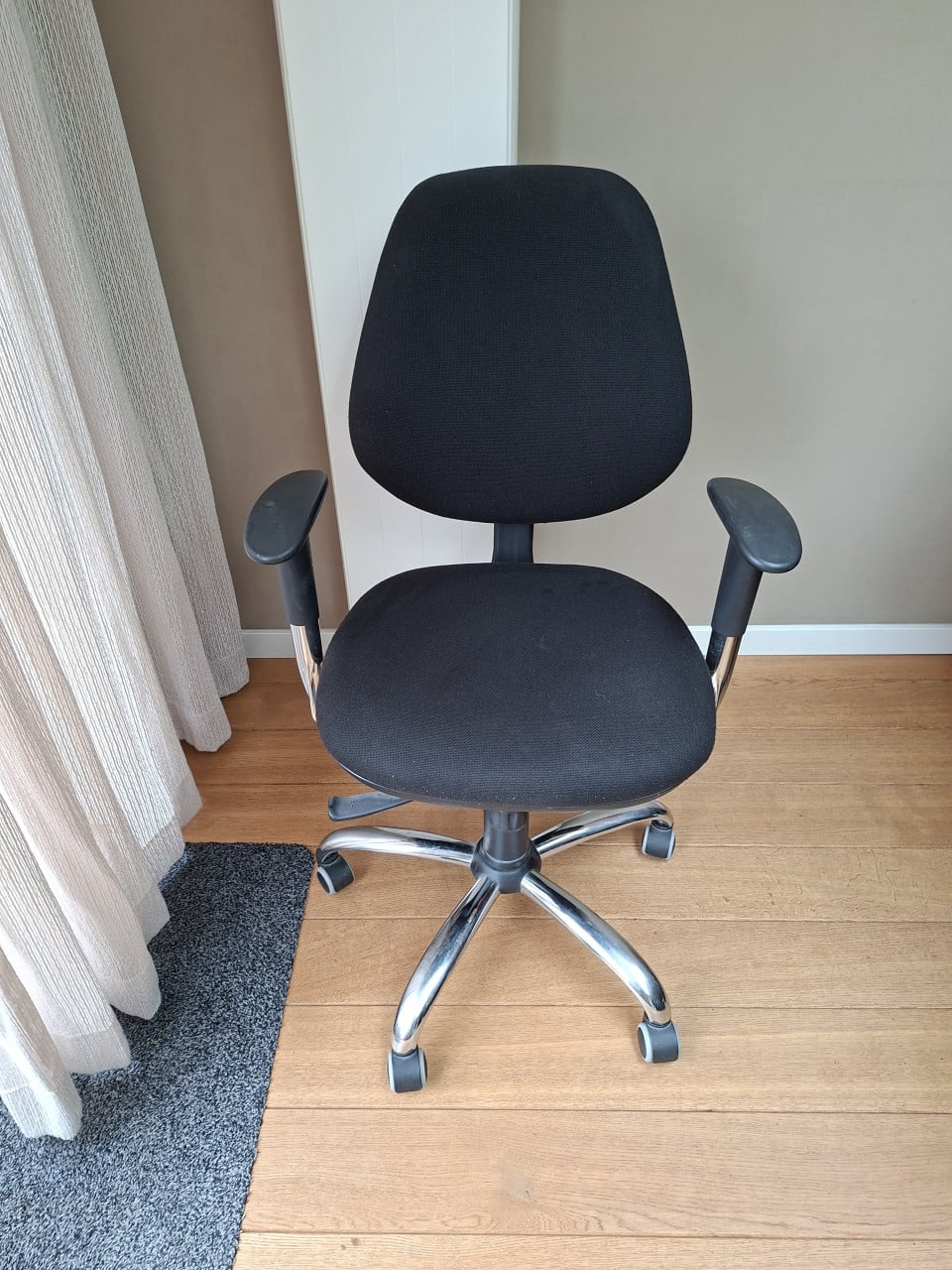Burostoel gratis afhalen