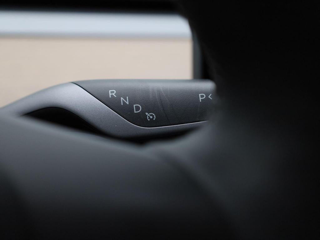 Tesla Model Y long range awd 75 kwh | 96% soh | fsd | btw-auto | lage km st