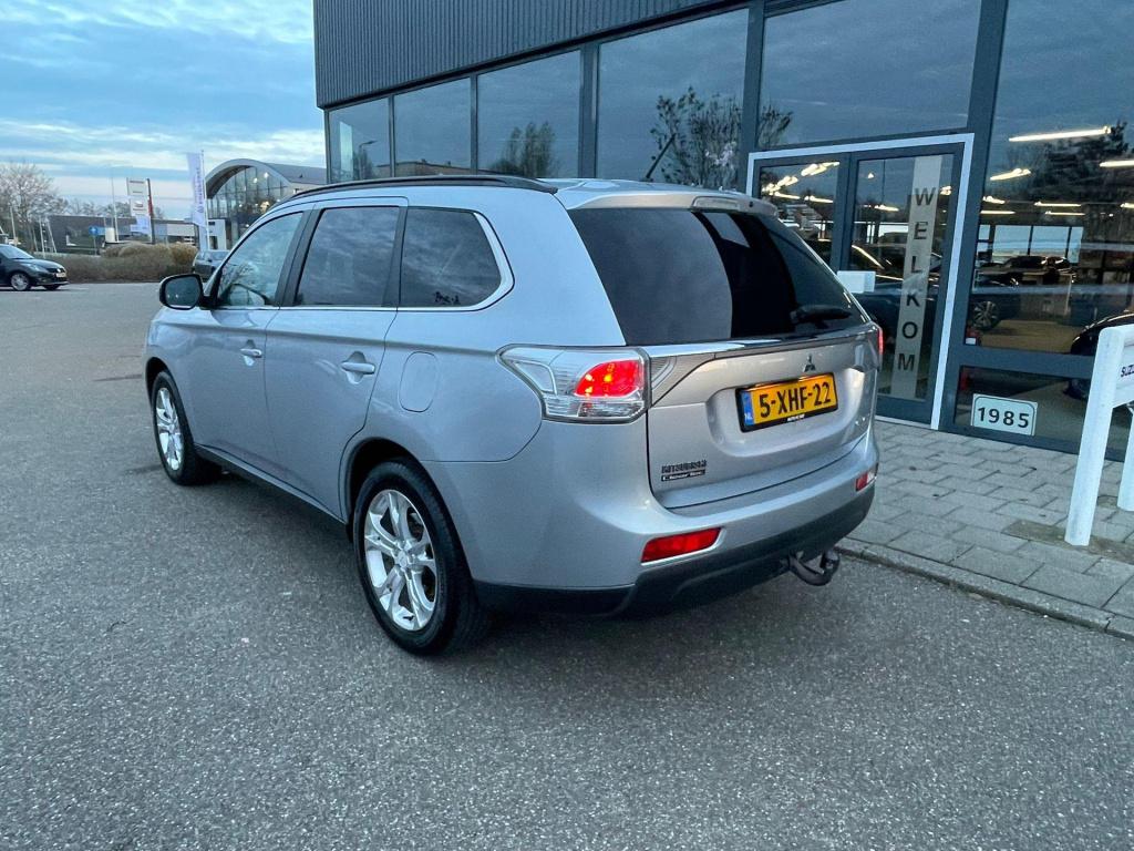 Mitsubishi Outlander 2.0 intense+ automaat|7zits
