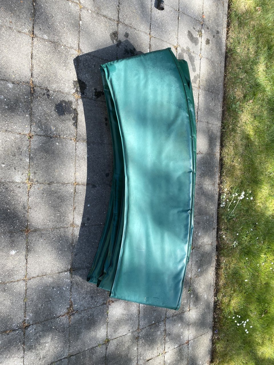 Trampoline