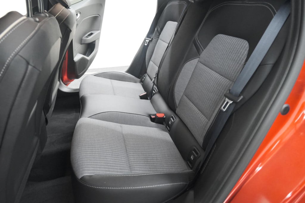 Renault Clio 1.6 e-tech full hybrid 145 techno | 360 camera | bose audio | 
