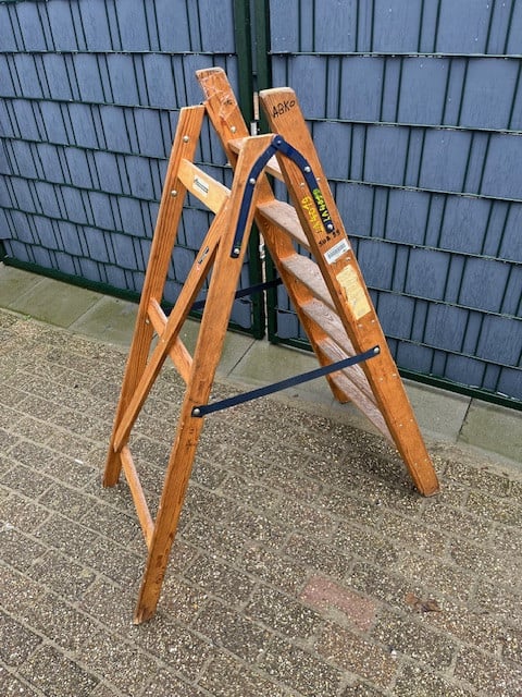 Houten trapje