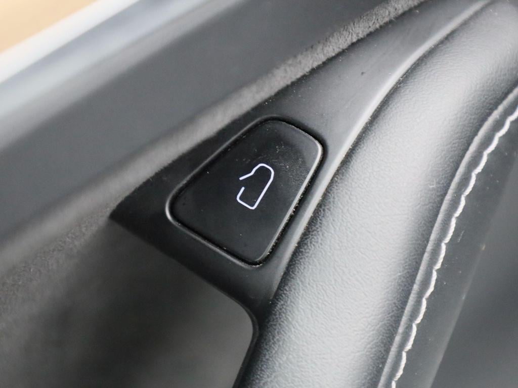 Tesla Model 3 standard rwd plus 60 kwh | automaat | panorama dak | stoel ve