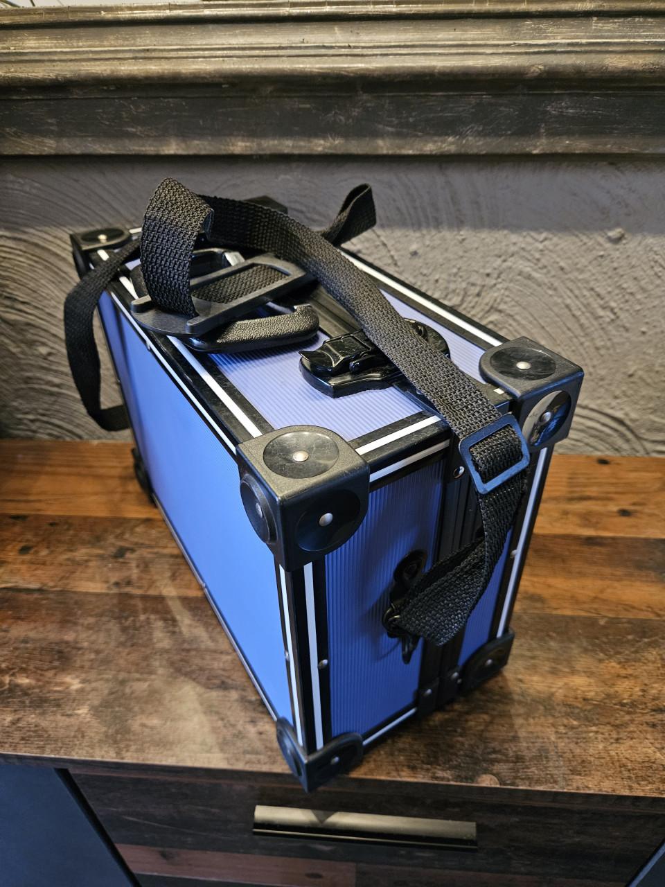 Vanguard Koffer Blauw -Camerakoffertje Stevig incl 2 sleutels