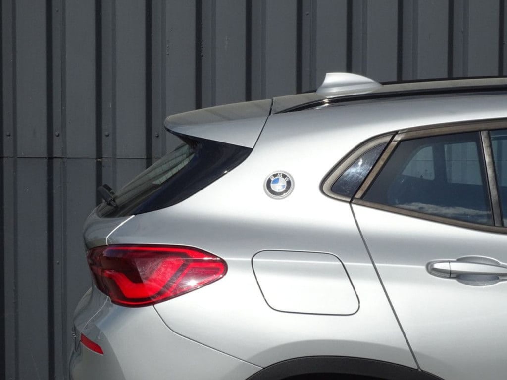 BMW X2 sdrive20i high executive led | trekhaak | camera | 18"