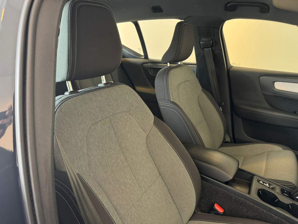 Volvo XC40 1.5 t4 recharge inscription expression