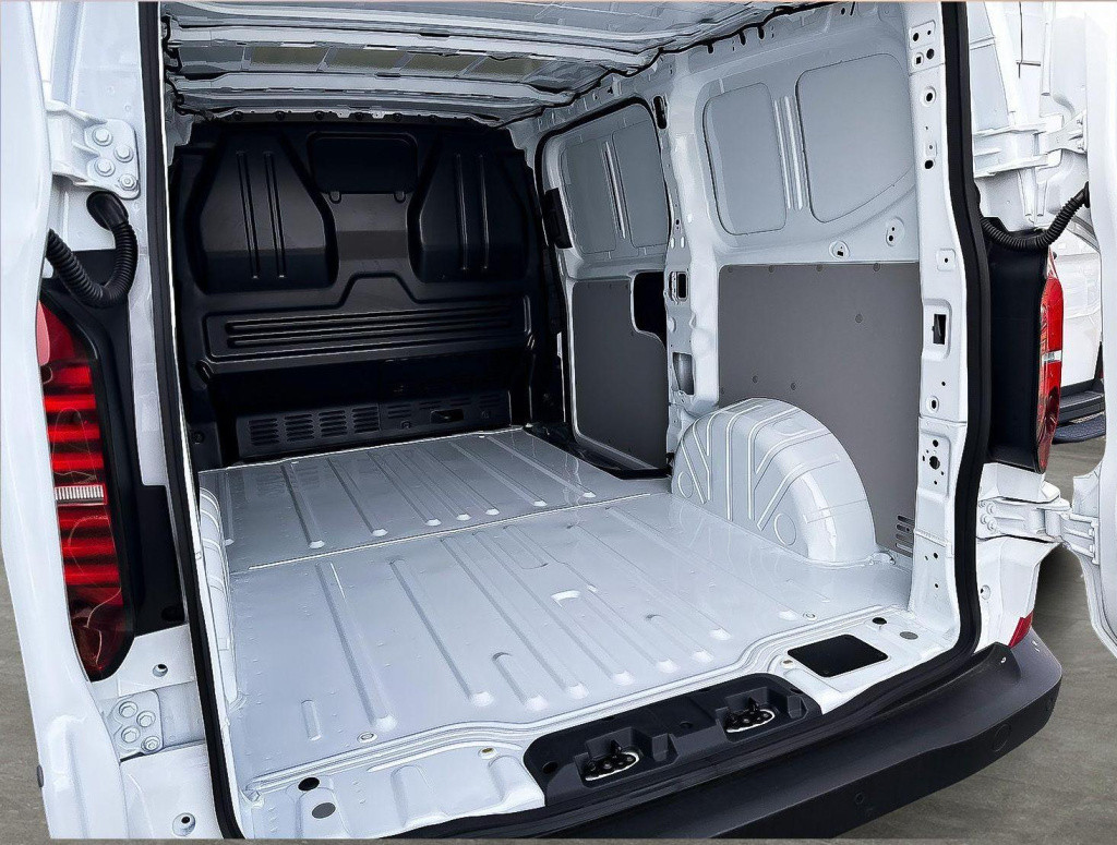 Volkswagen Transporter 2.0 tdi l1h1 28 style