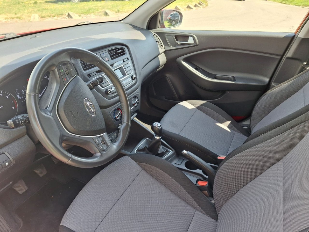 Hyundai i 20 bj 2016  6750 euro