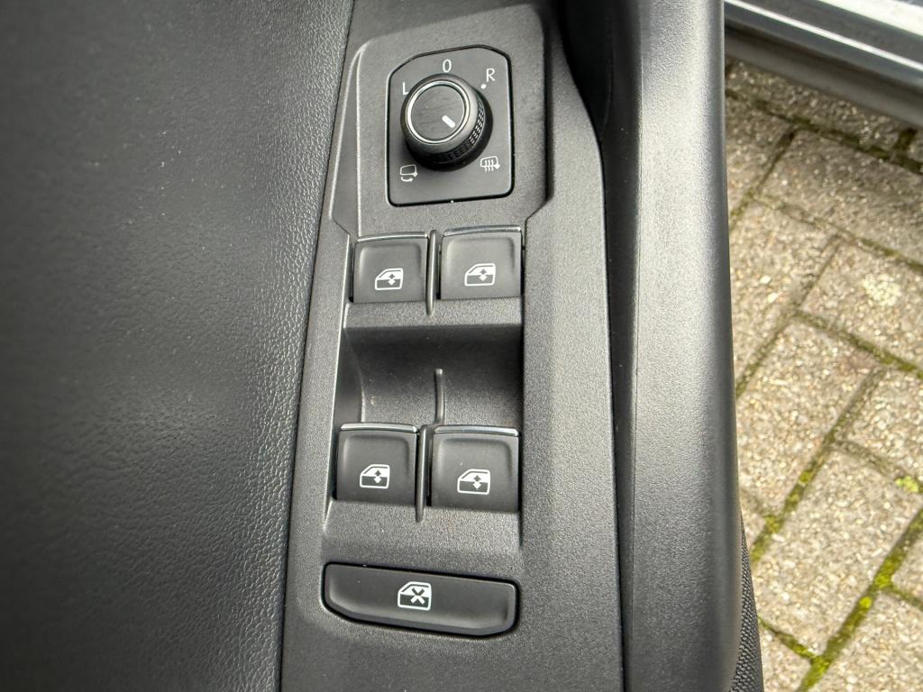 Volkswagen Polo 1.0 tsi highline business r