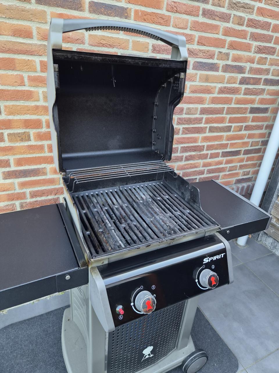 Weber Classic Spririt Classic Gas BBQ