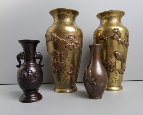 Oude vaasjes uit Japan Meije periode set van vier stuks