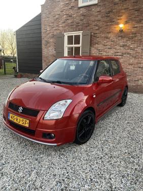 Sportieve Suzuki Swift 1.5 5 deurs 2005