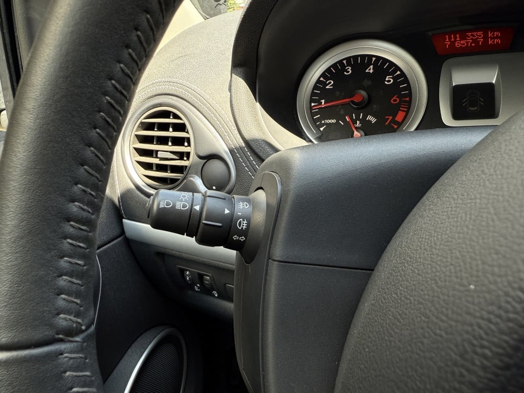 Renault Clio 1.2 tce 20 jaren editie // goed uitgerust // nette staat //