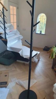Bayt Kapstok staand zwart • garderoberek • 8 haken • rond model