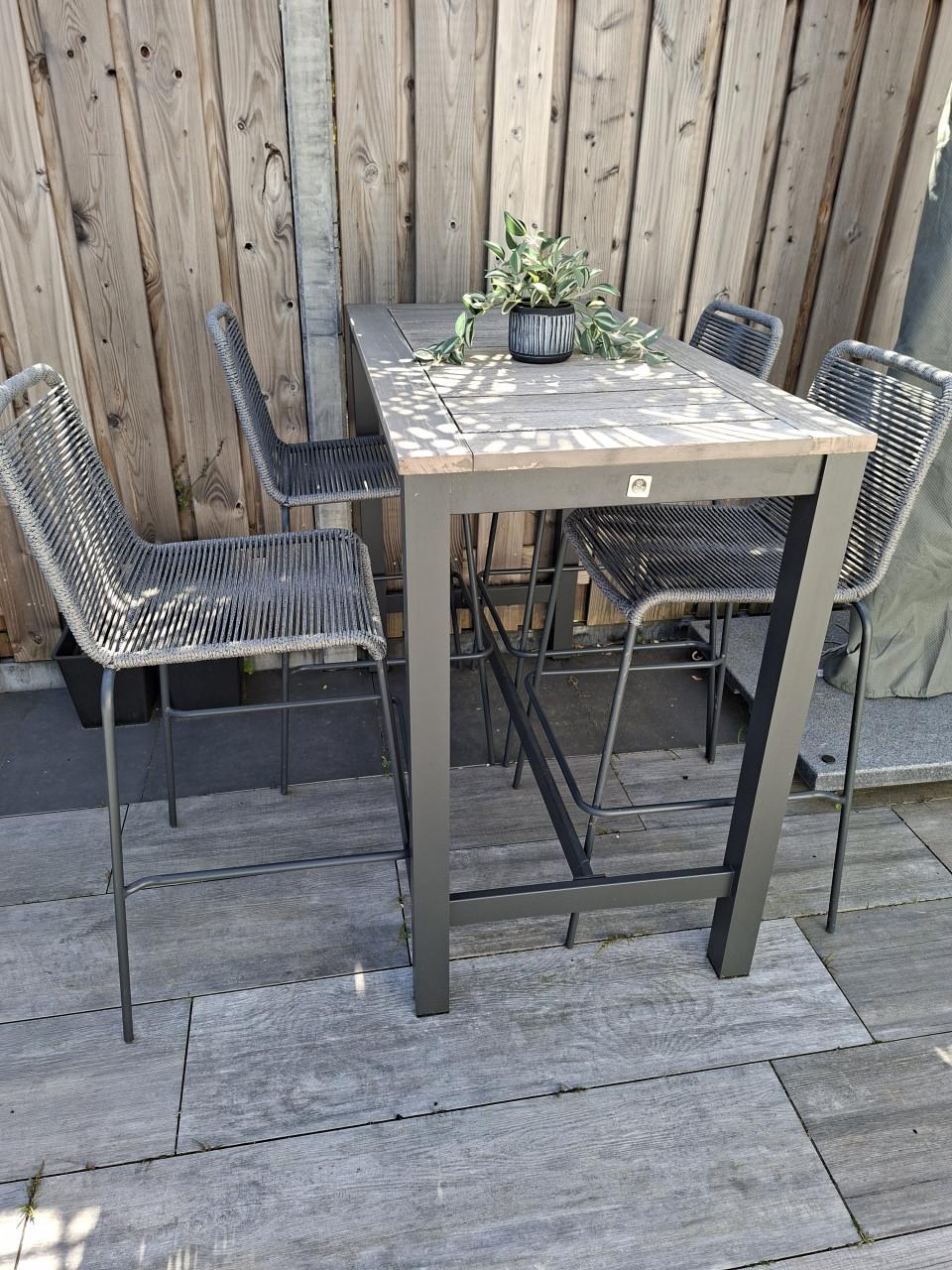 Te koop leuke hoge bar/ bistroset