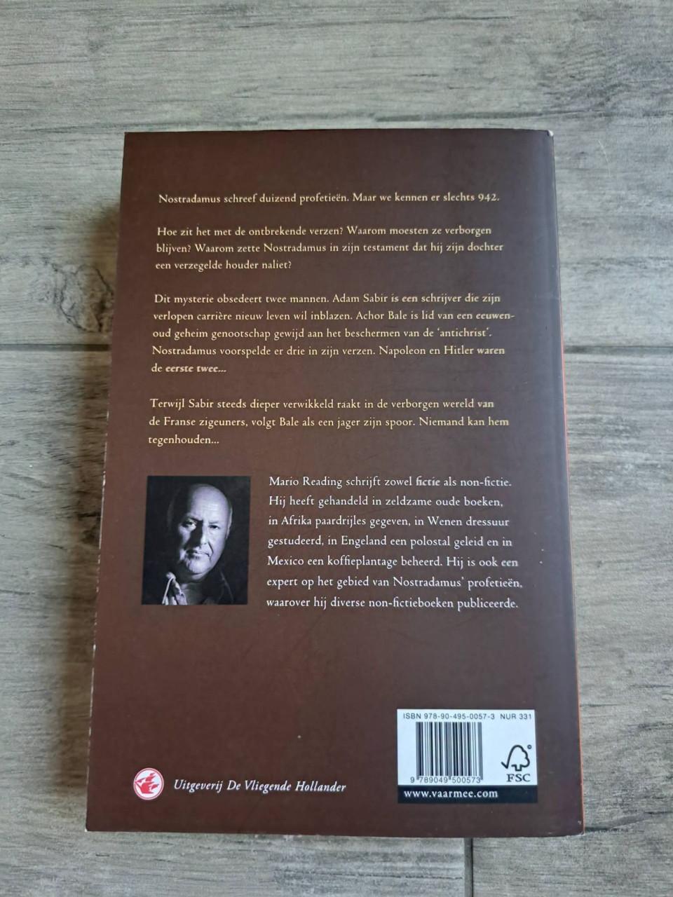 Het Nostradamus complot van Mario Reading