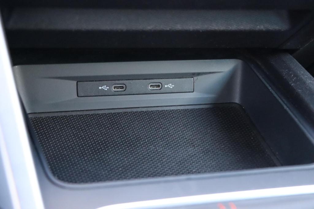 Seat Leon 1.5 tsi fr launch edition 150pk