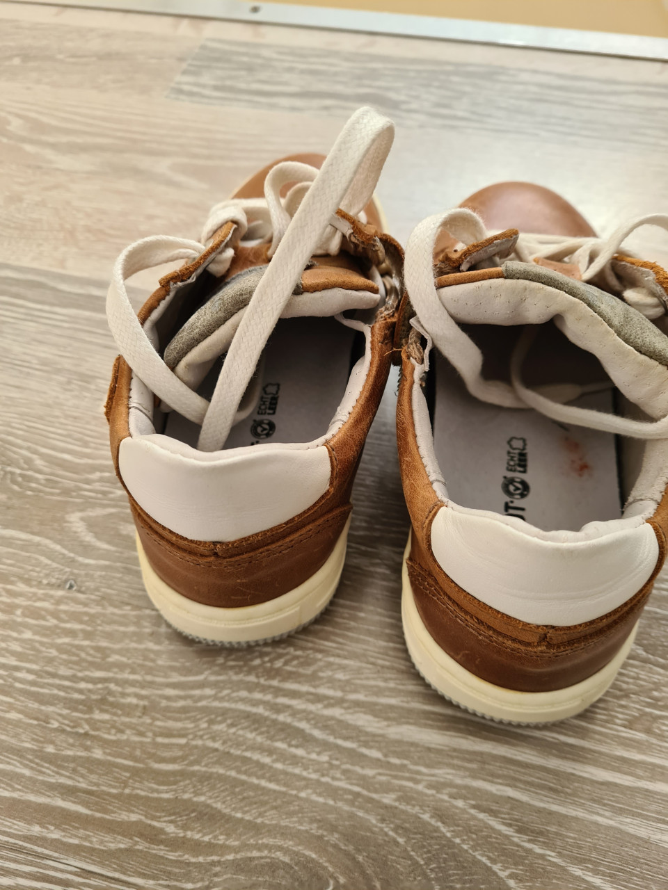 Jongens schoenen maat 28