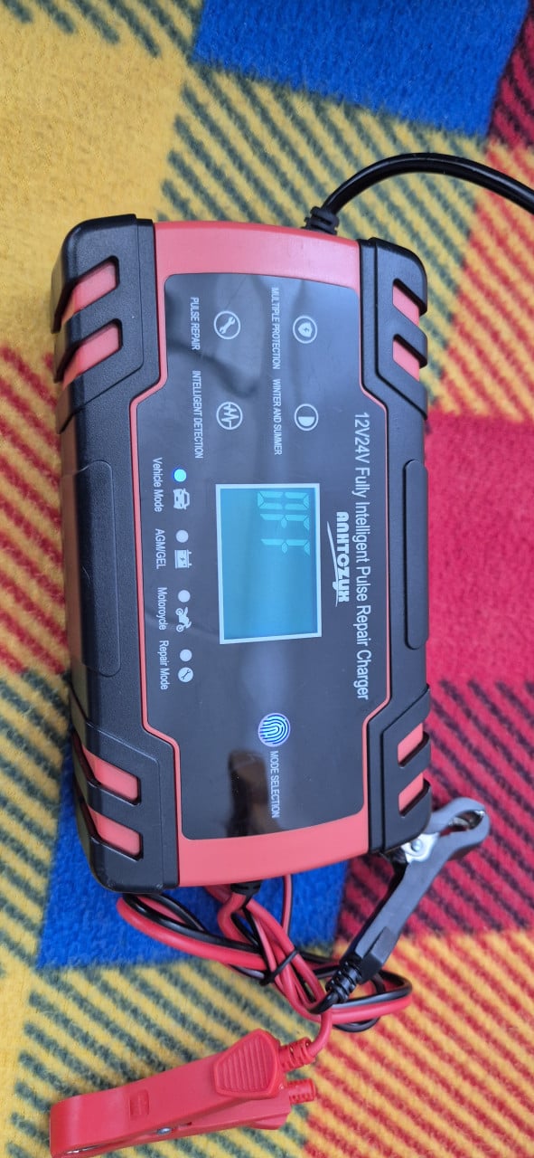 Acculader