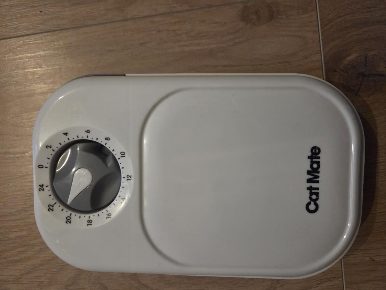 Timer voederbak cat mate