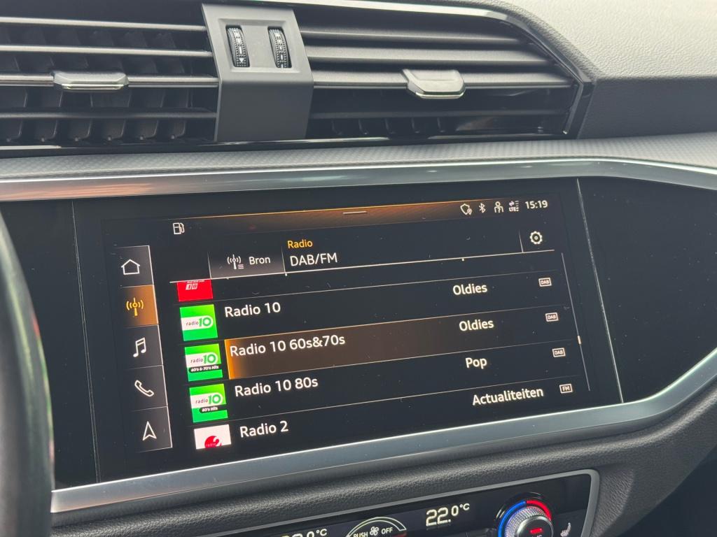 Audi Q3 sportback 35 tfsi s edition * camera * keyless * leder * stoelverwa