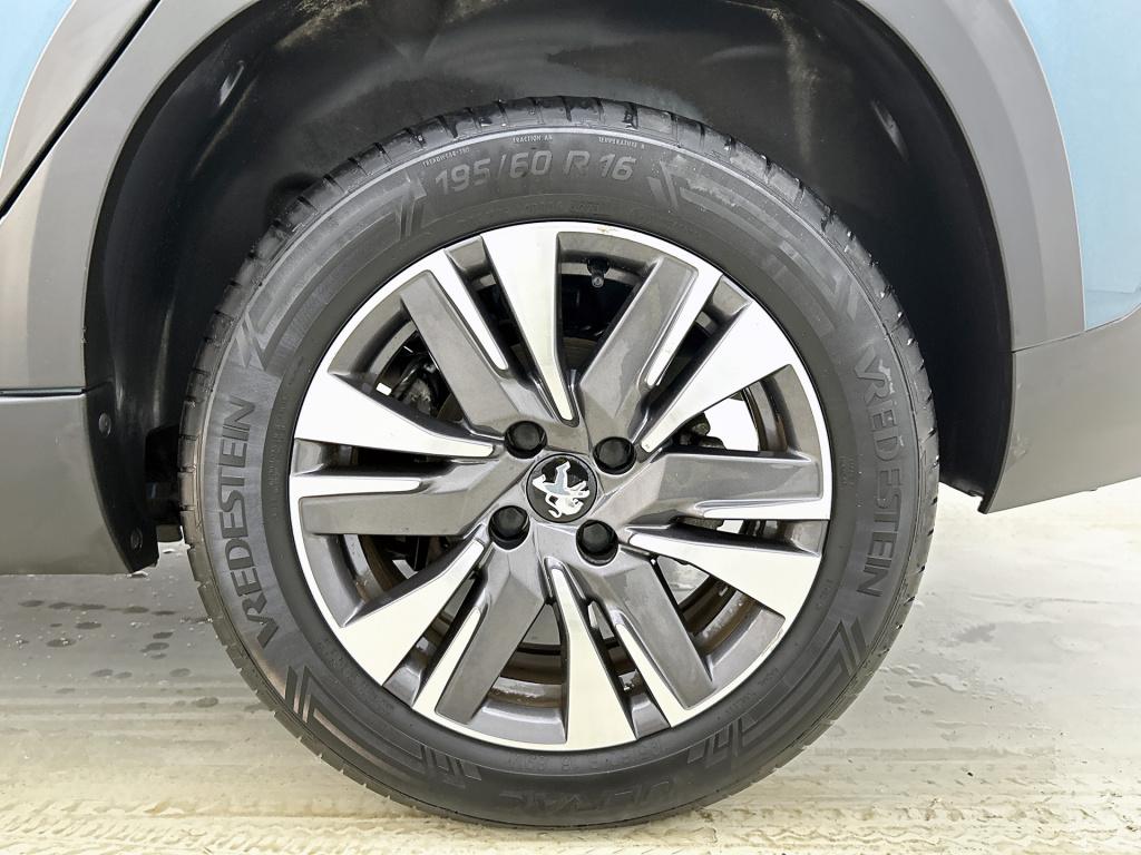 Peugeot 2008 110 pk allure | rijklaar | panoramadak | trekhaak | camera |