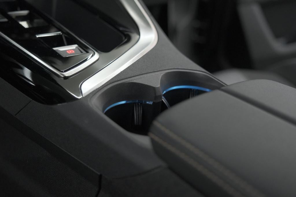 Peugeot 3008 puretech 130 eat8 gt | camera | dodehoekdetectie | elektrische