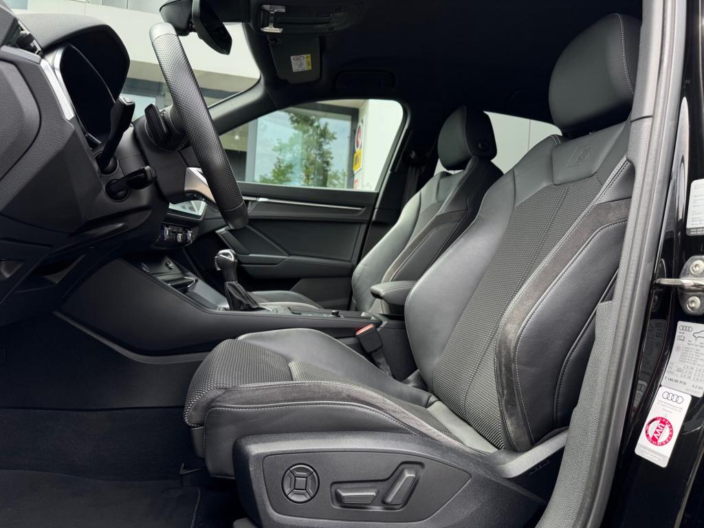 Audi Q3 35 tfsi 3x s-line * keyless * matrix led * carplay