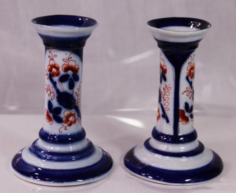 2 porseleinen Kandelaars