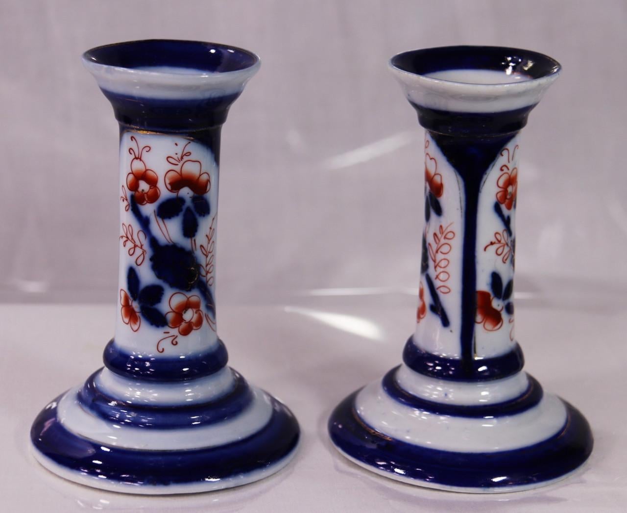 2 porseleinen Kandelaars