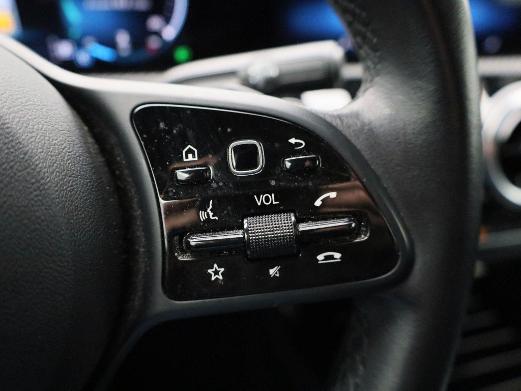Mercedes-Benz A-Klasse 200 business solution plus | automaat | half leder |
