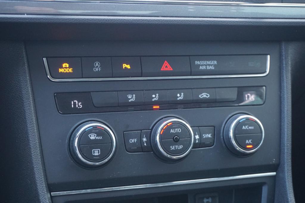 Seat Leon st 1.4 ecotsi fr connect climate / navi / cruise / camera / parke