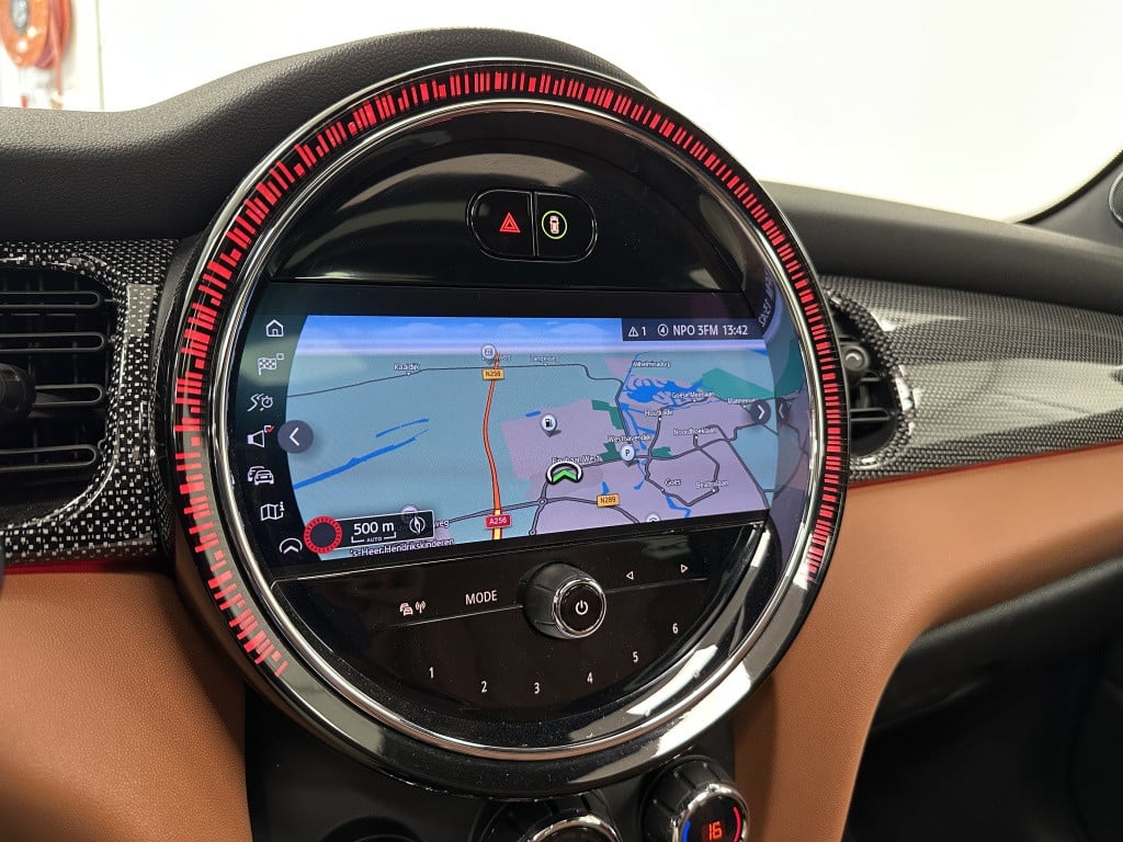 Mini Cooper mini 2.0 yours | british racing green | cognac int. | panora