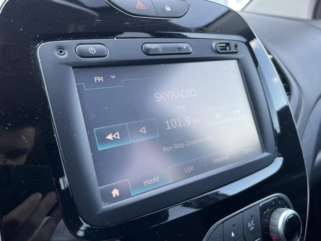 Renault Captur 0.9 tce bose | climate control | cruise control | trekhaak |
