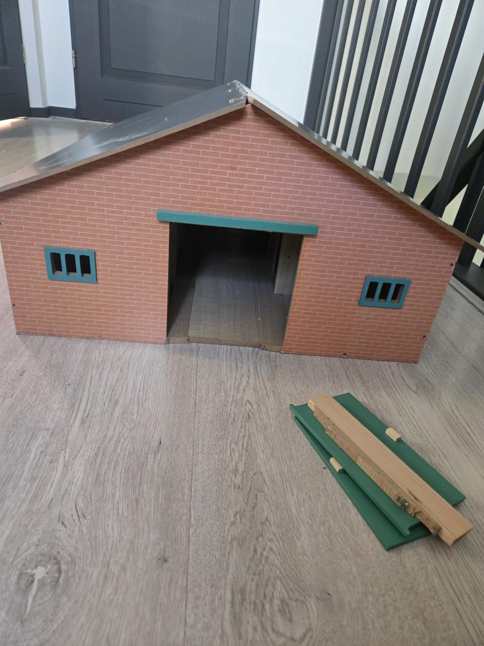 Paardenstal Globe kids