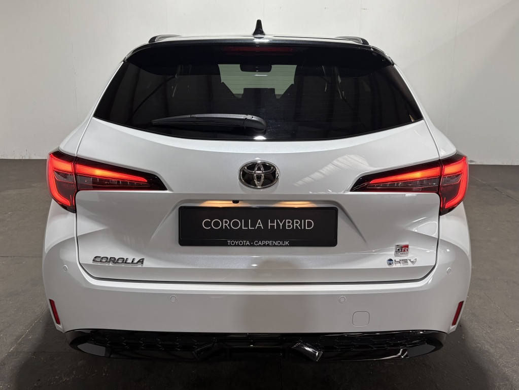 Toyota Corolla Touring Sports | € 1.500,- hybrid 180 gr sport