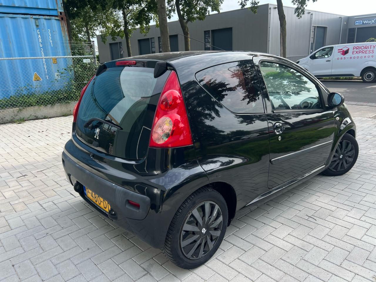 Peugeot 107 -1.0-12V XR 126.954km Jaar Apk
