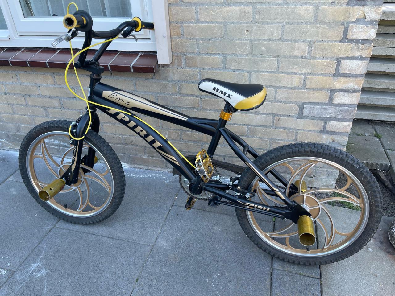 Gave bmx