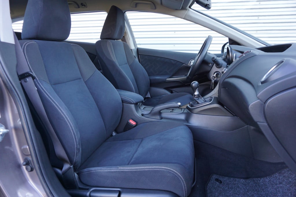 Honda Civic tourer 1.8 sport business edition climate / stoelverw. / cruise