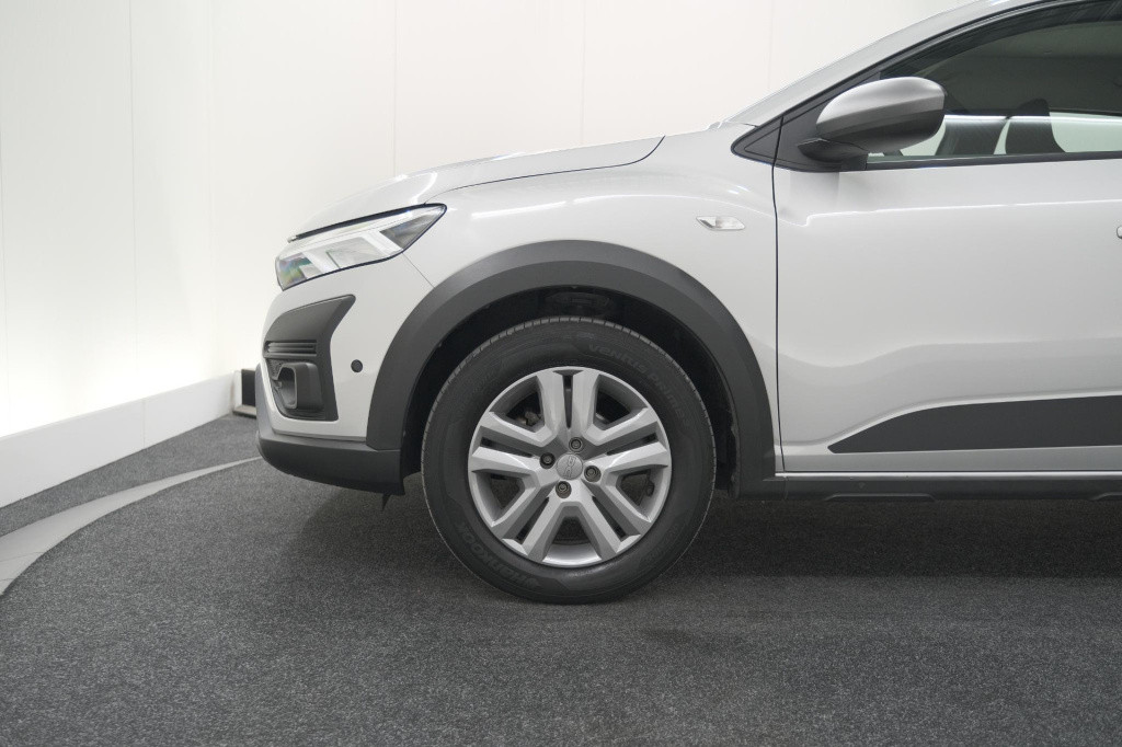 Dacia Sandero Stepway tce 90 expression | camera | dodehoekdetectie | navig