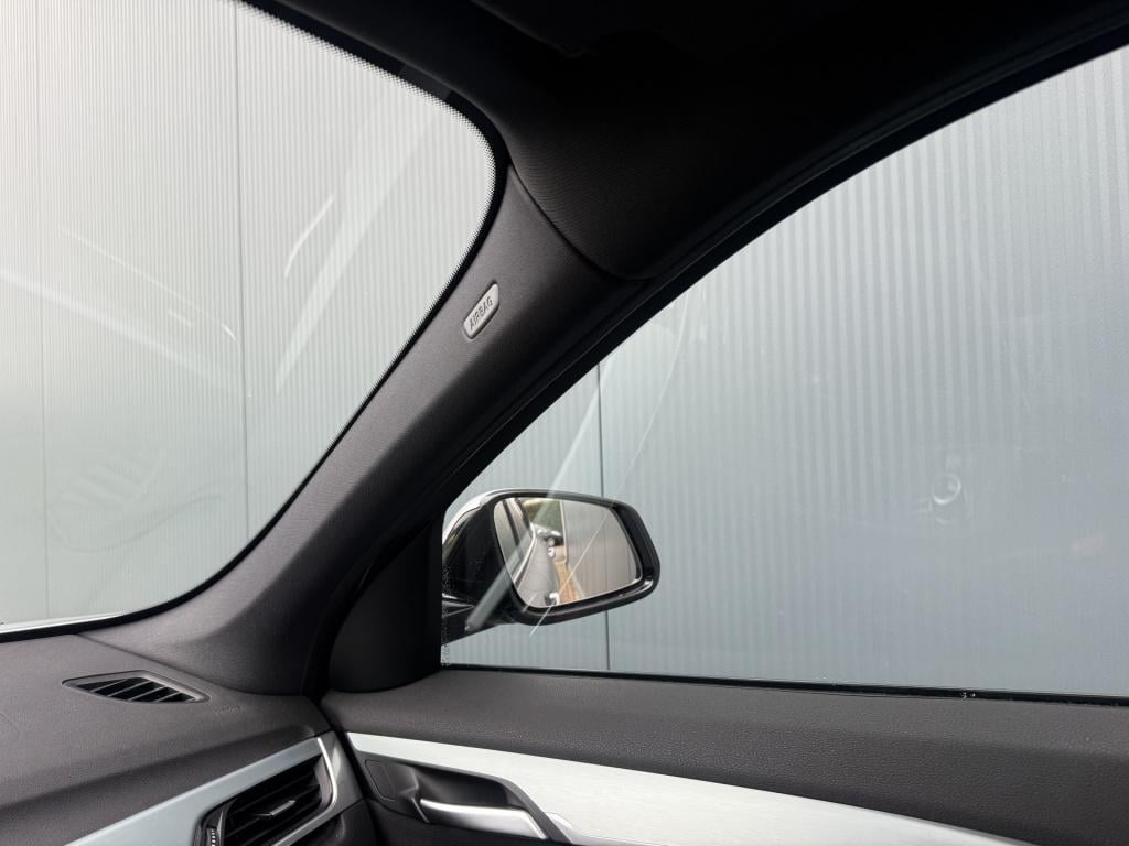 BMW X1 sdrive18i automaat executive sportline