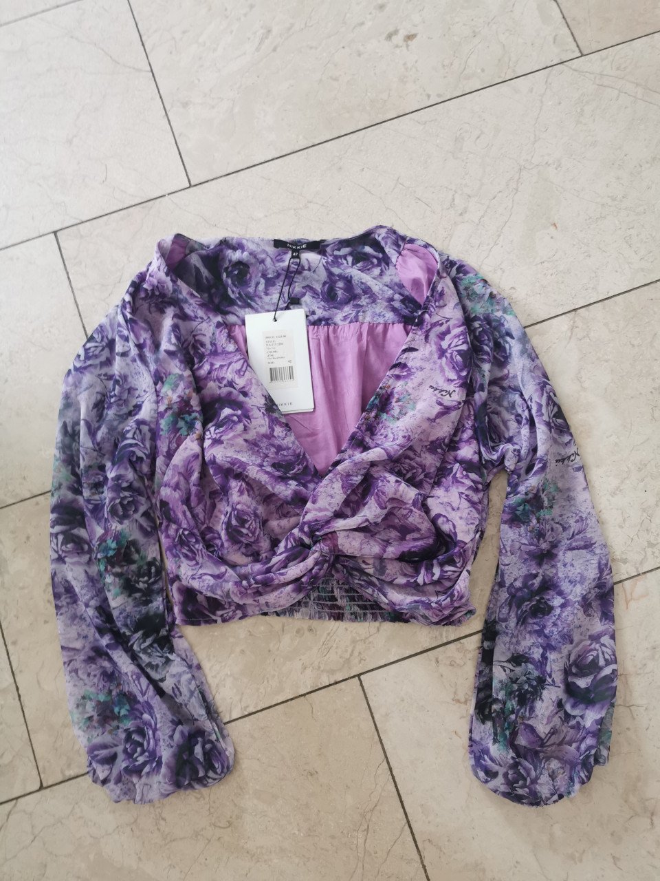 Nieuwe blouse van Nikkie