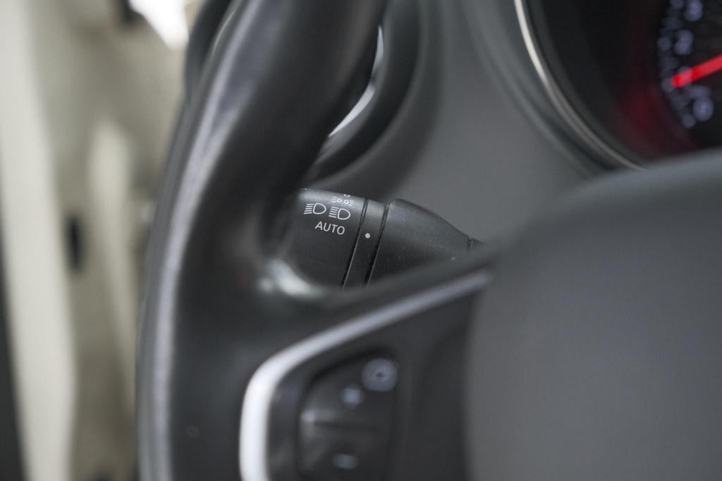 Renault Captur tce 120 edc intens | camera | dodehoekdetectie | navigatie |