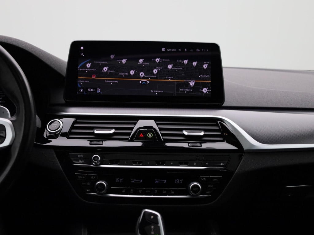 BMW 5 Serie 520e business edition plus | m-sport | automaat | schuifdak | t