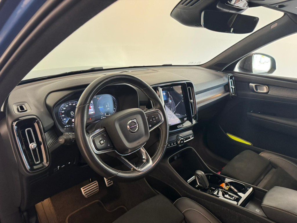 Volvo XC40 1.5 t4 recharge r-design