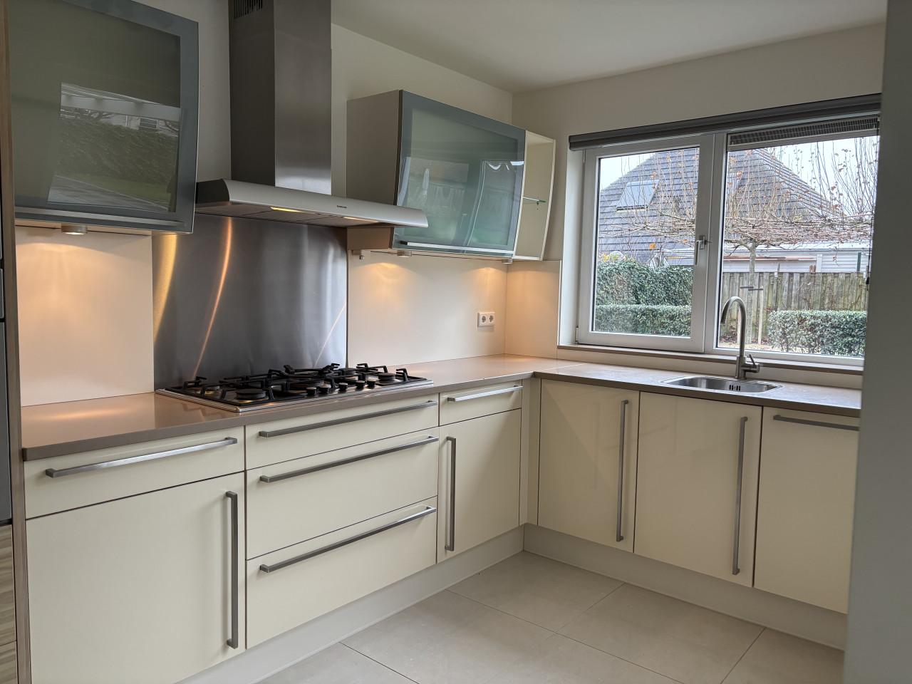 Keuken L vorm gratis afhalen (zelf demonteren)